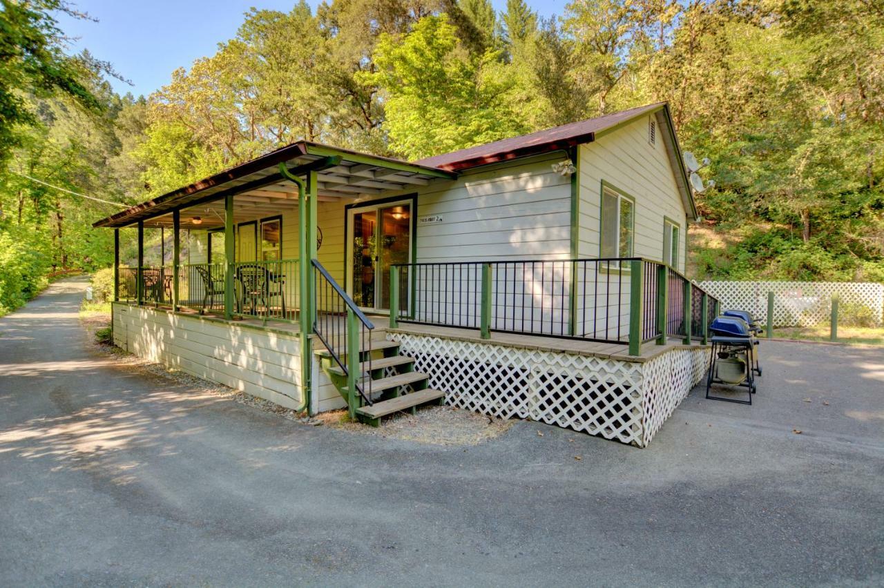 Morrisons Rogue River Lodge Merlin Exterior foto